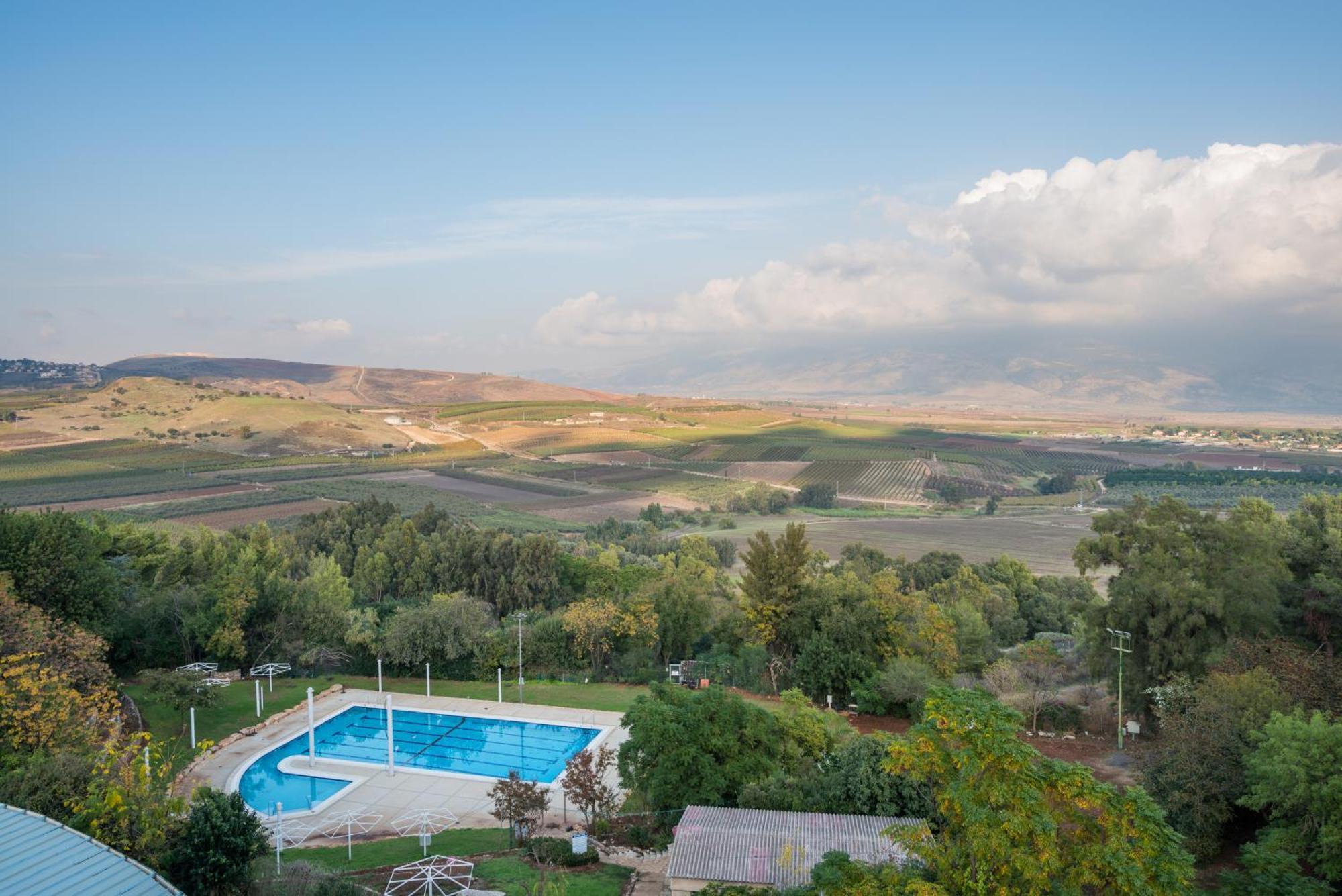 Kfar Giladi Hotel Extérieur photo